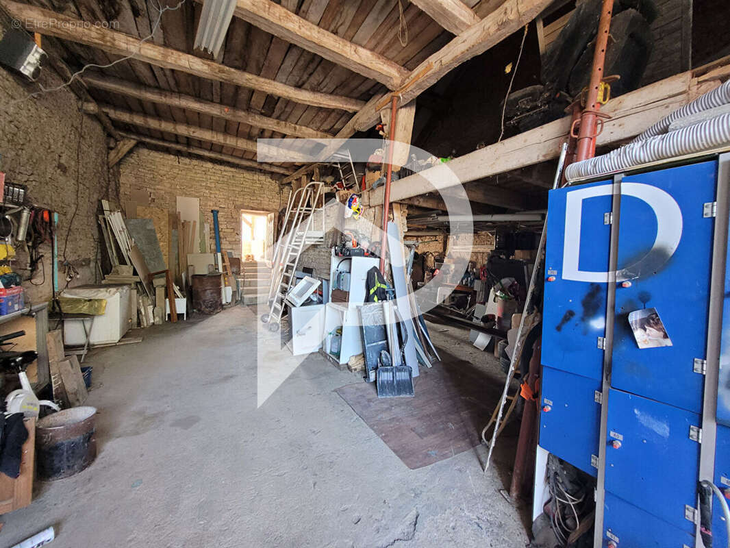 Maison à AUTREVILLE-SUR-LA-RENNE