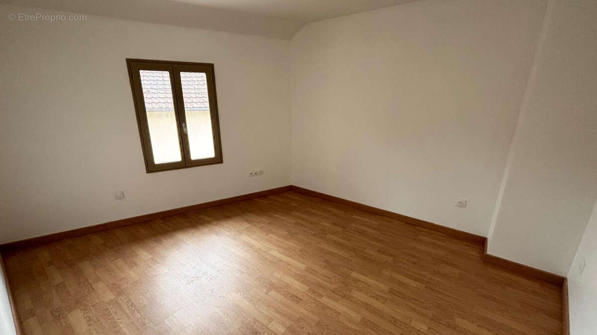 Maison à ASNIERES-SUR-OISE