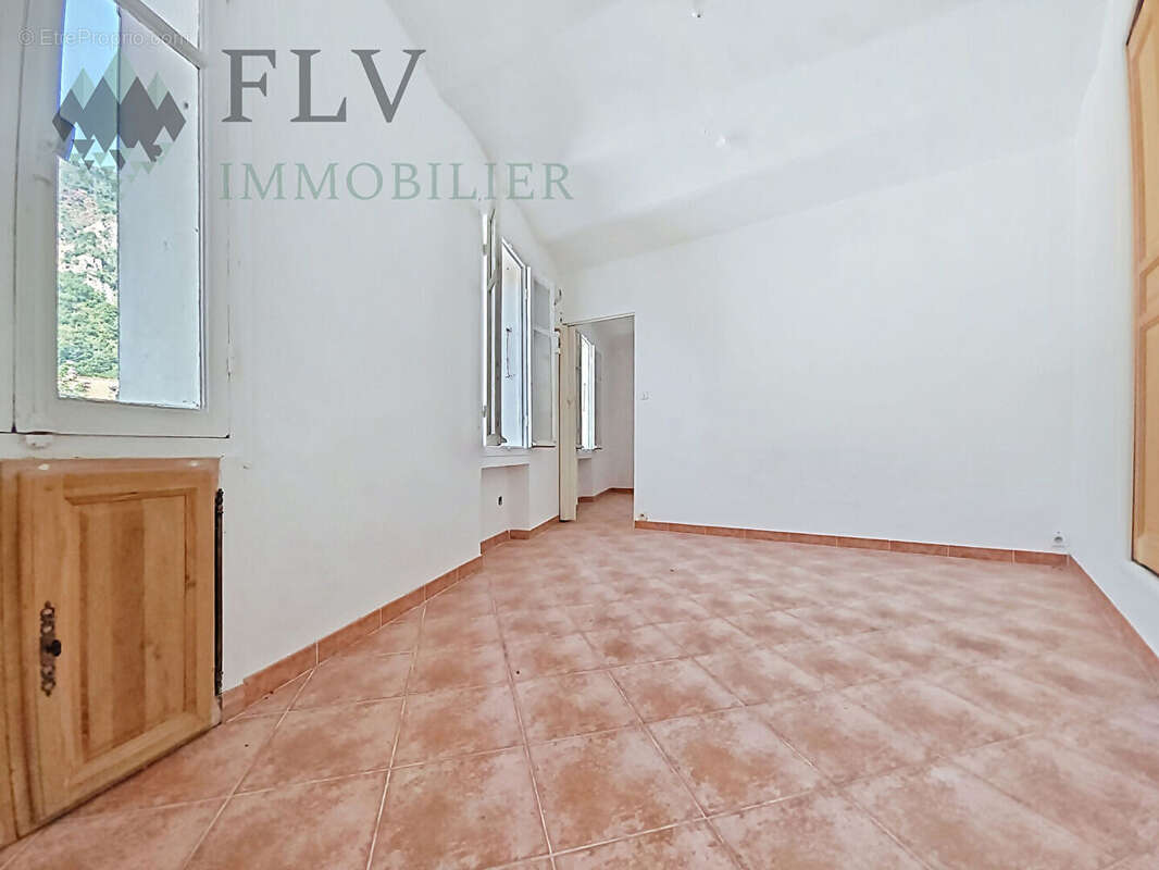 Appartement à SAINT-SAUVEUR-SUR-TINEE