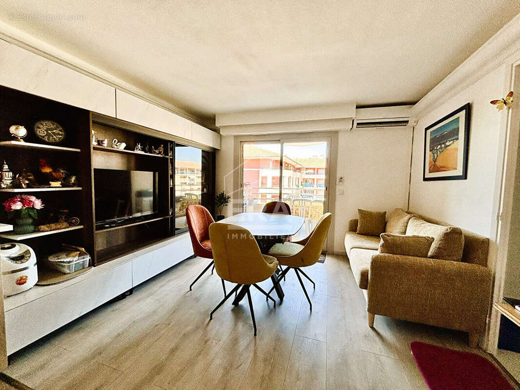 Appartement à FREJUS
