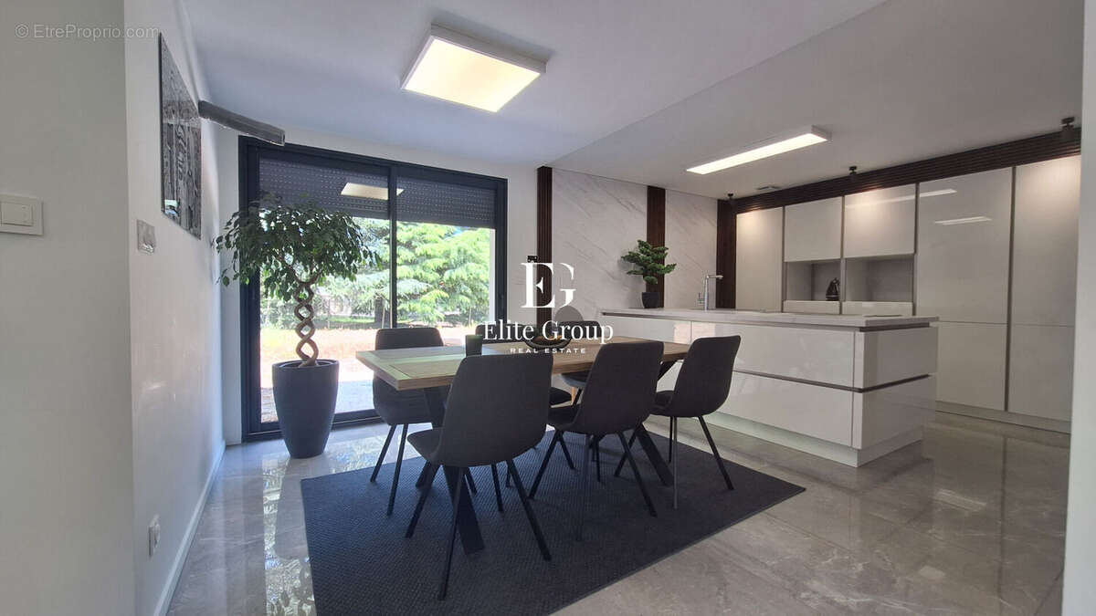 Maison à BARBEZIEUX-SAINT-HILAIRE