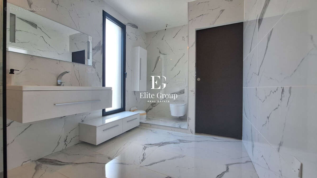 Maison à BARBEZIEUX-SAINT-HILAIRE