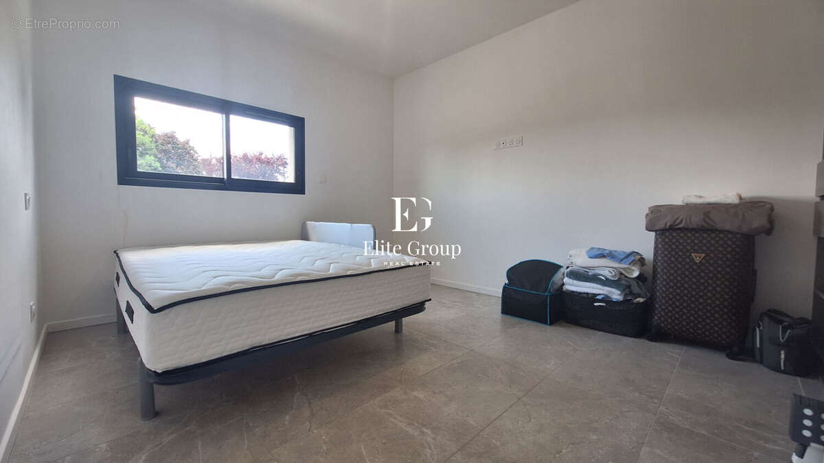 Maison à BARBEZIEUX-SAINT-HILAIRE