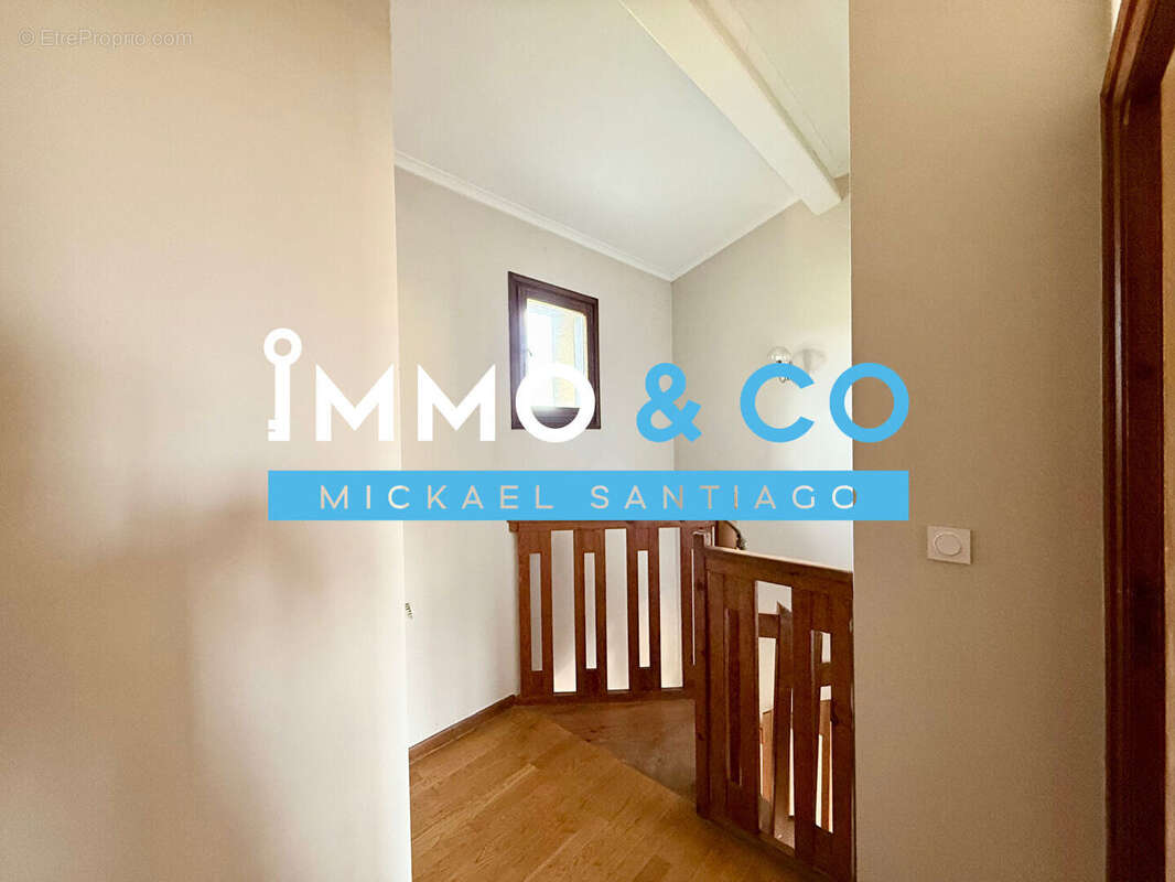 Maison à PORTES-LES-VALENCE