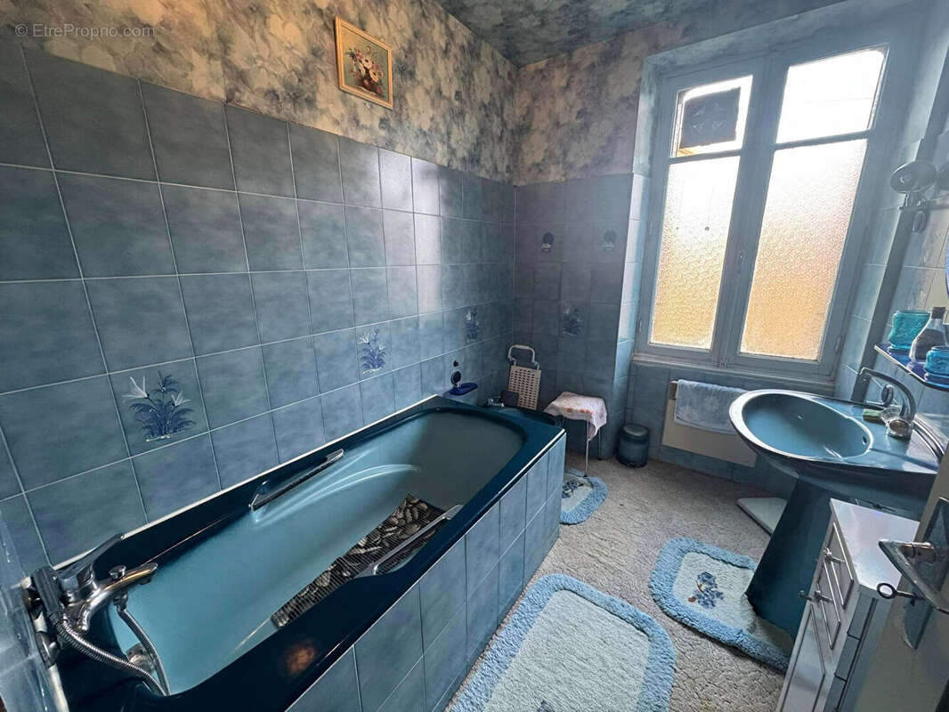 Maison à BESSINES-SUR-GARTEMPE