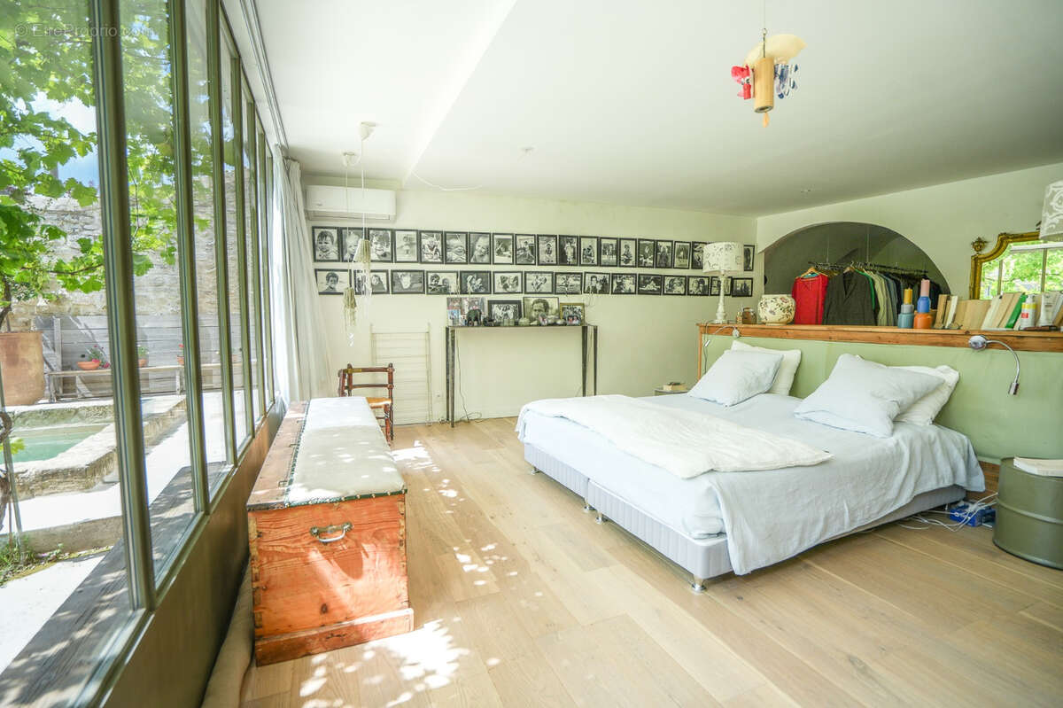 Maison à VILLEVIEILLE