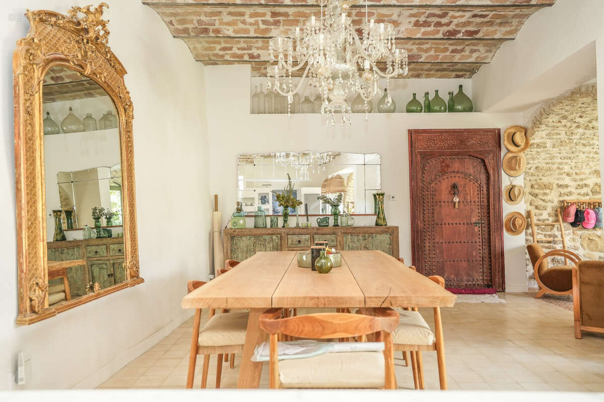 Maison à VILLEVIEILLE