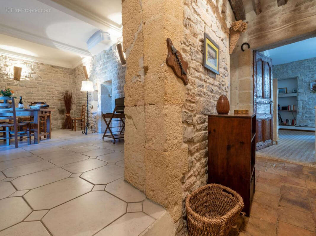 Appartement à CALVISSON