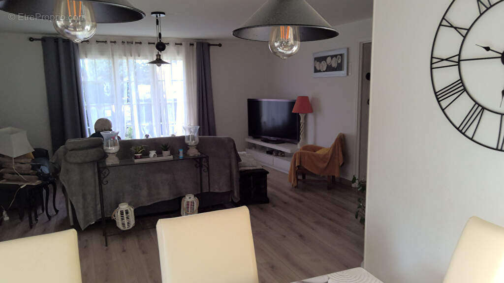 Appartement à SAINT-PRIVAT-DES-VIEUX