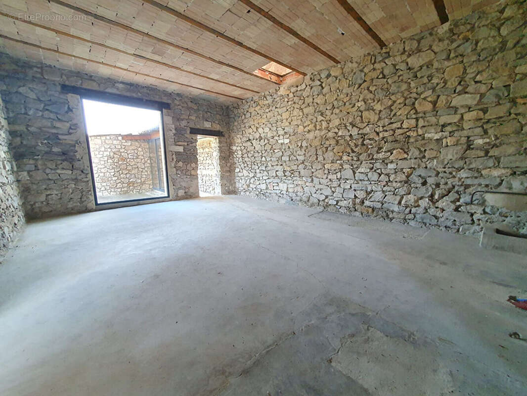 Maison à SAINT-LAURENT-D&#039;AIGOUZE