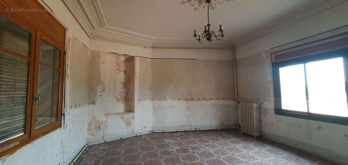 Maison à SAINT-LAURENT-D&#039;AIGOUZE