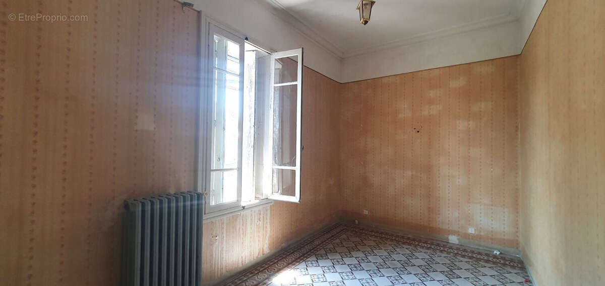 Maison à SAINT-LAURENT-D&#039;AIGOUZE