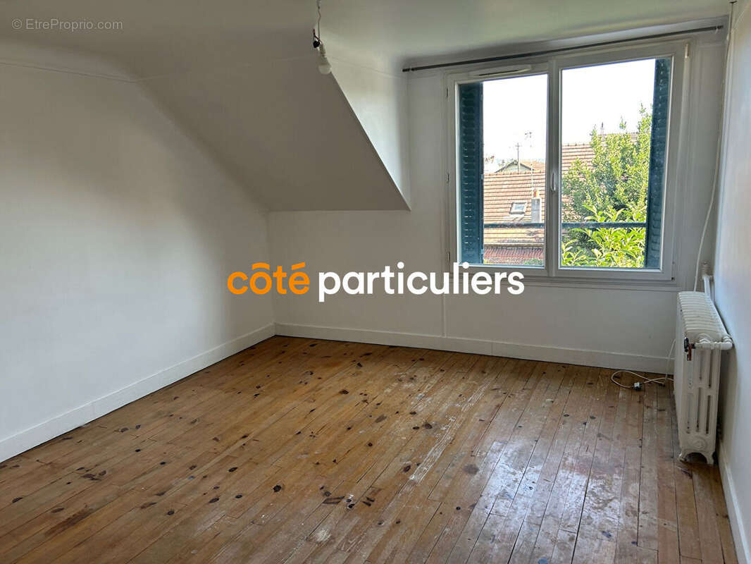 Maison à VILLENEUVE-LE-ROI