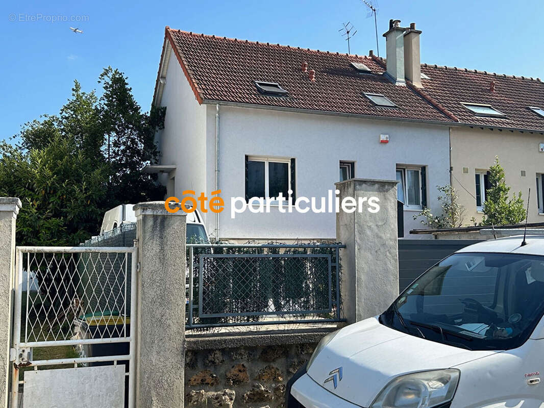 Maison à VILLENEUVE-LE-ROI