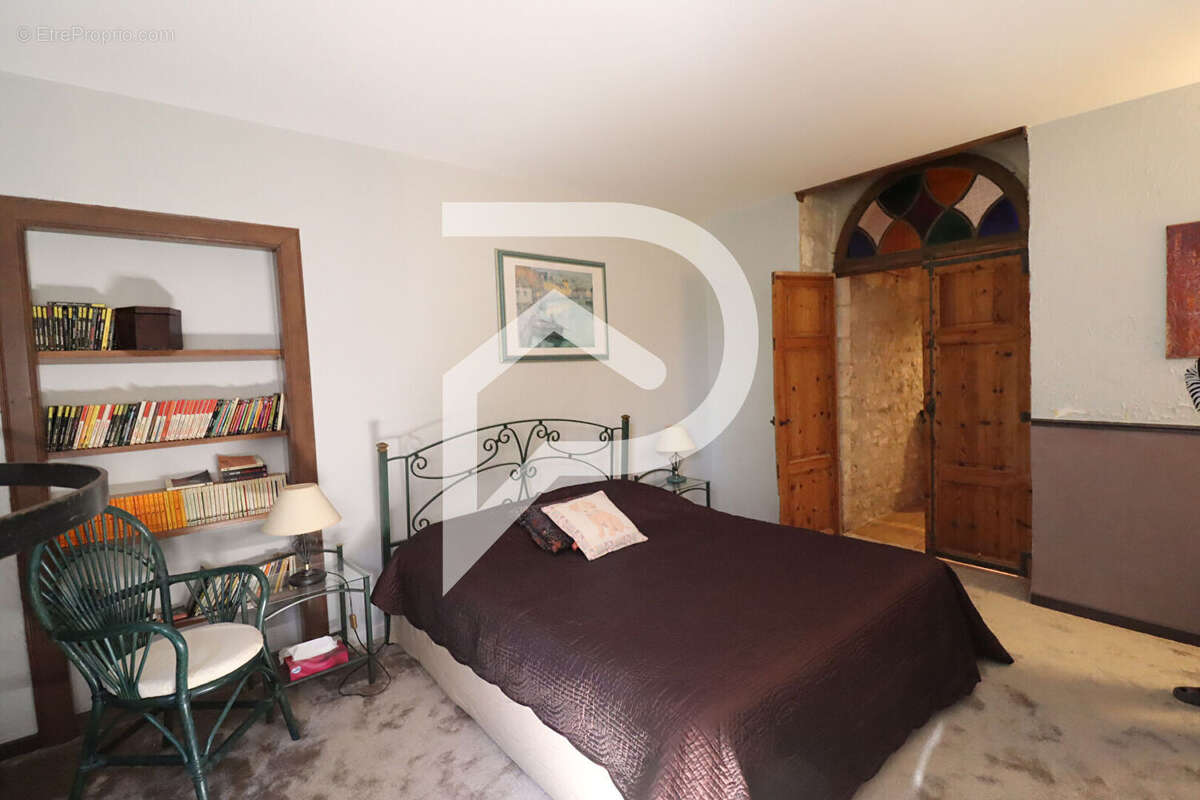 Maison à CAHUZAC-SUR-VERE