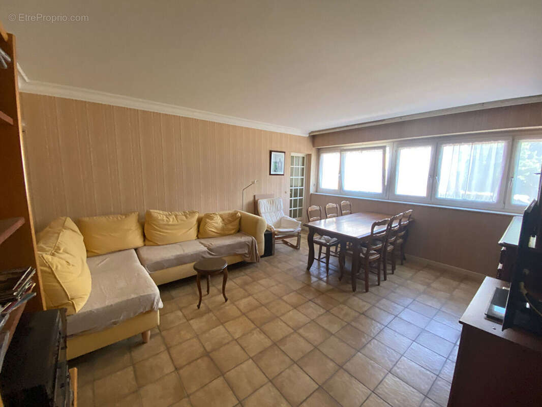 Appartement à CHEVILLY-LARUE