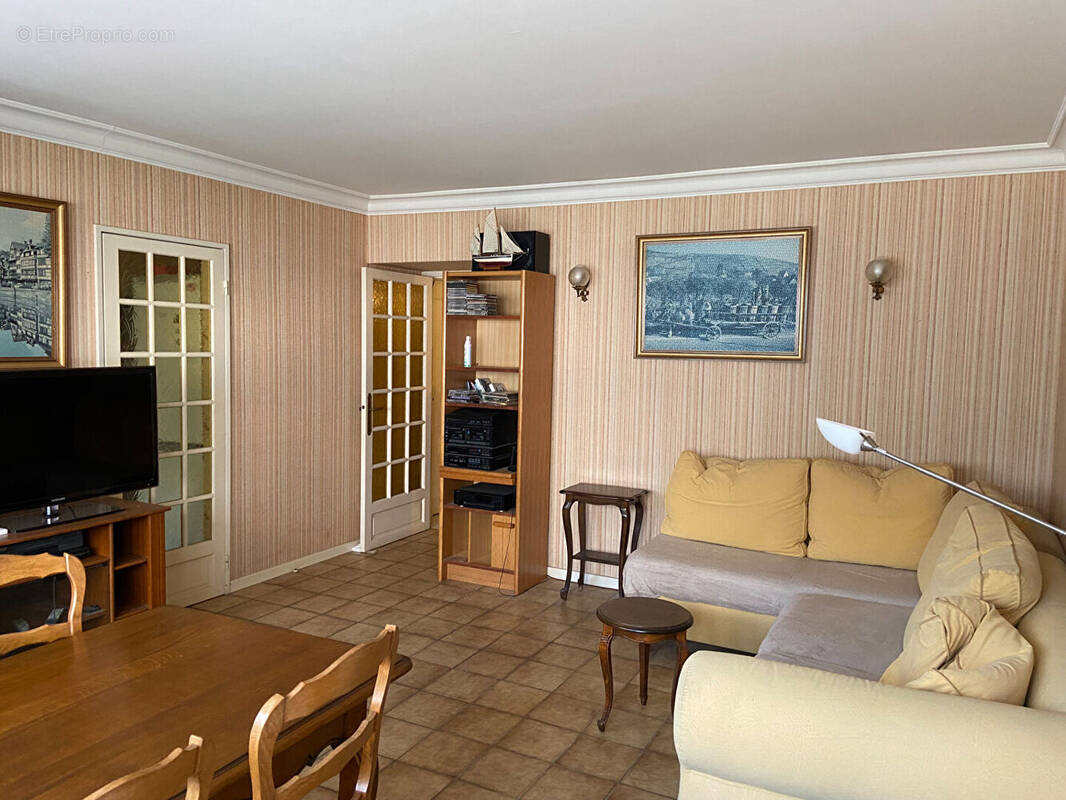 Appartement à CHEVILLY-LARUE