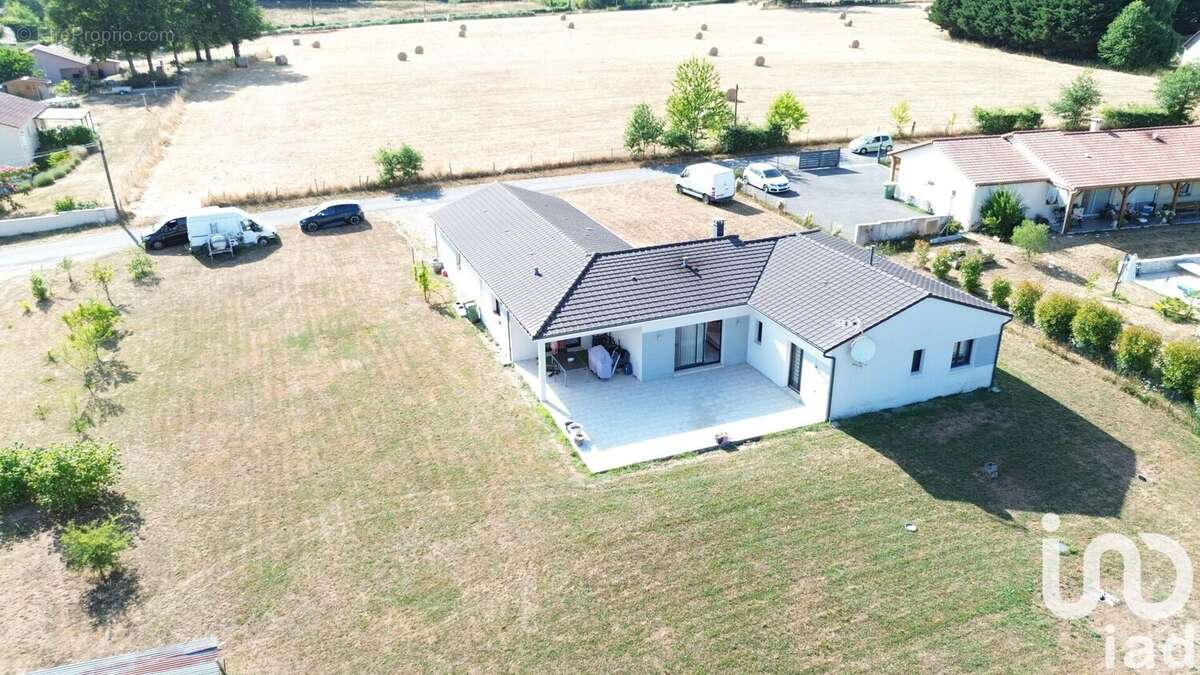 Photo 3 - Maison à SAINT-PRIEST-TAURION