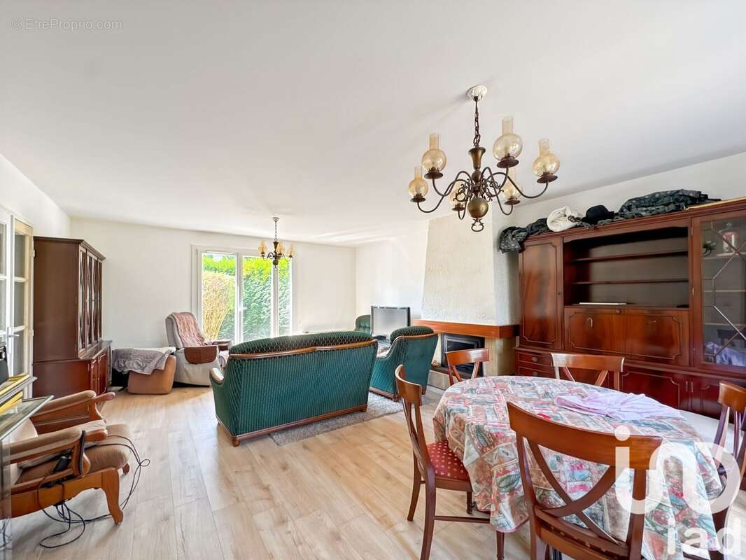 Photo 4 - Maison à LES ULIS