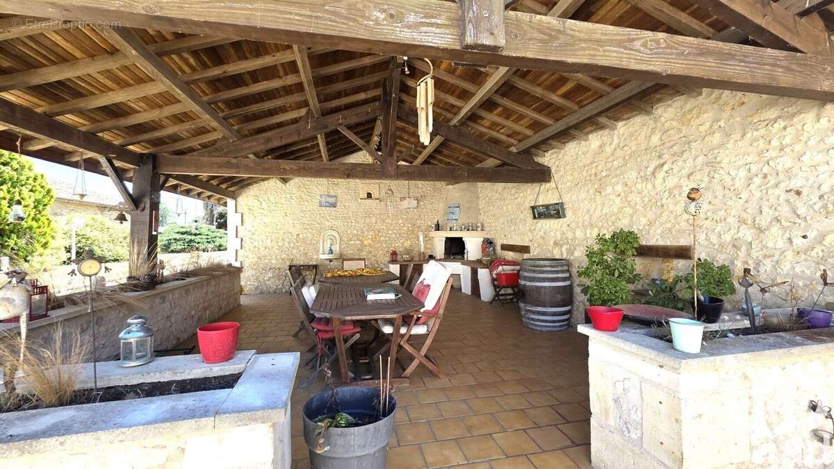 Photo 3 - Maison à MONTENDRE