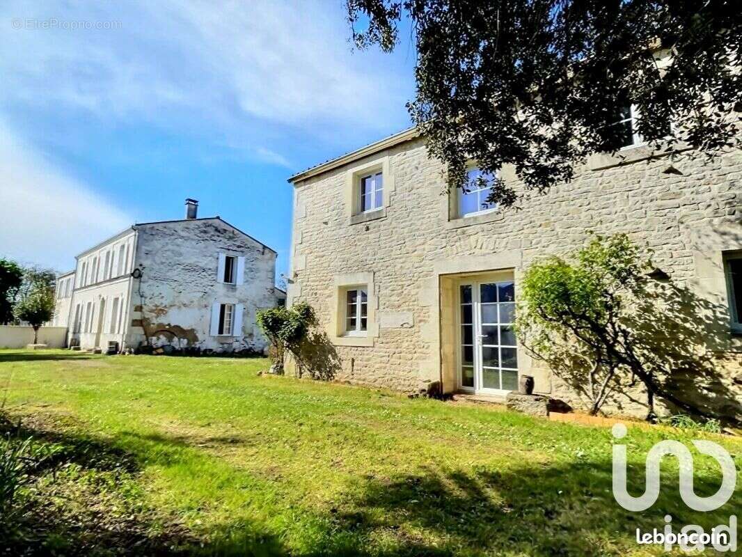 Photo 2 - Maison à LA VALLEE