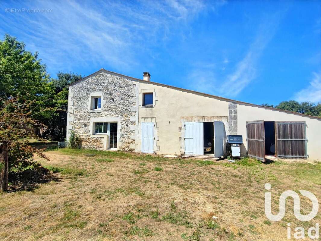 Photo 4 - Maison à LA VALLEE