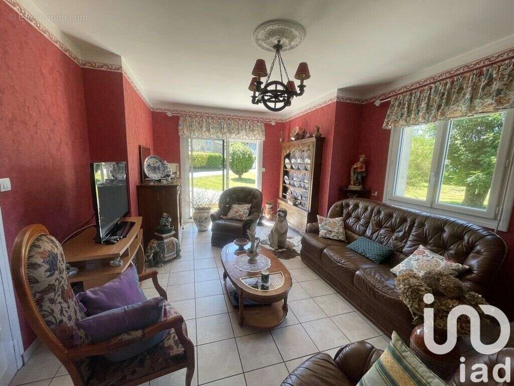 Photo 3 - Maison à SAINT-VRAN