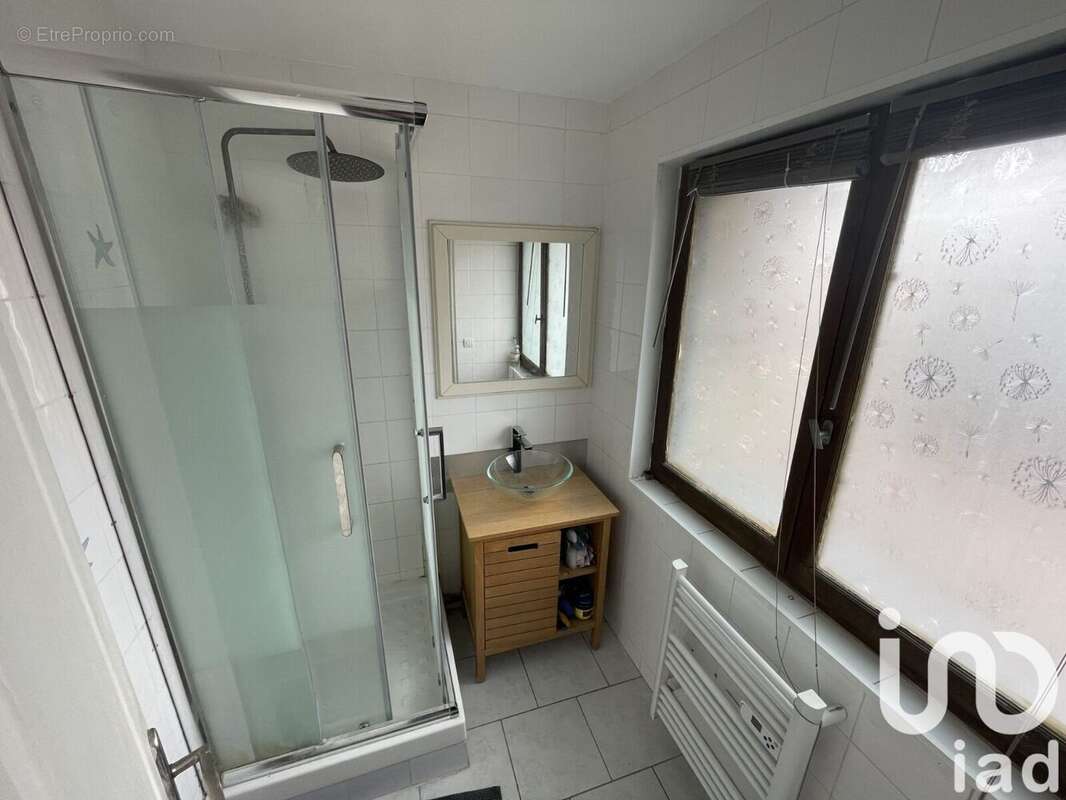 Photo 6 - Appartement à VERT-SAINT-DENIS