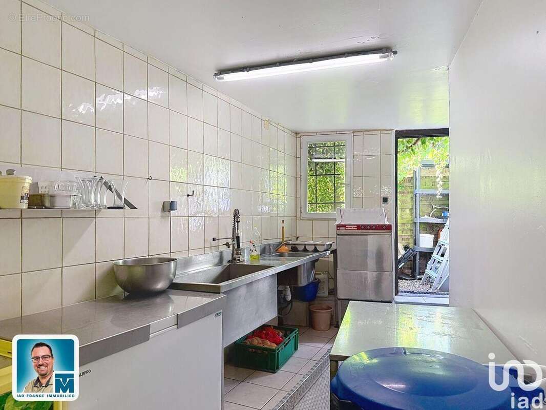 Photo 7 - Commerce à NOGENT-LE-ROI