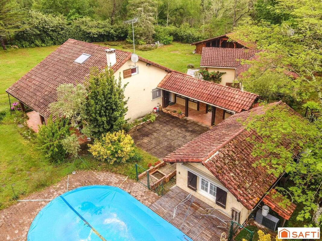 Photo 1 - Maison à GAREIN