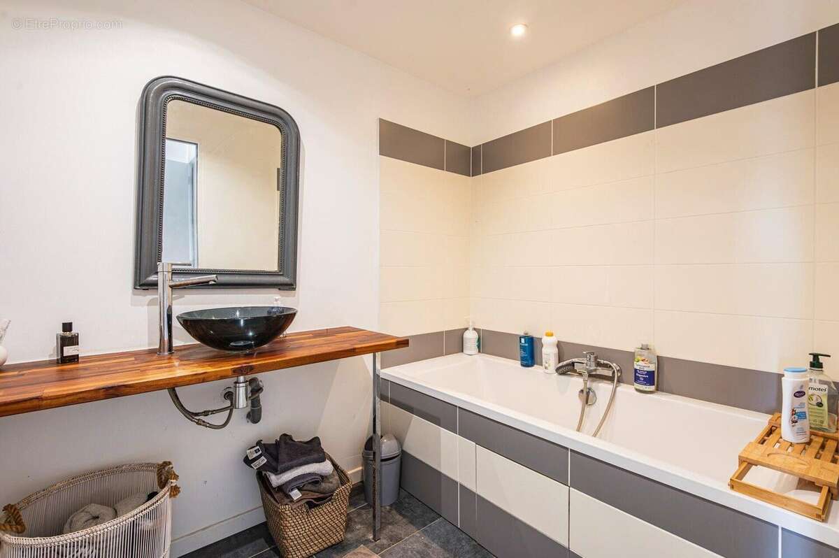 Photo 7 - Maison à CHAUMUZY