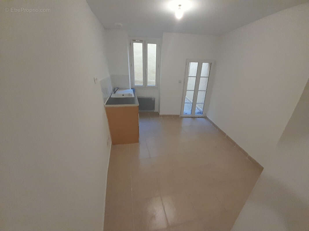 Maison à BAGNOLS-SUR-CEZE