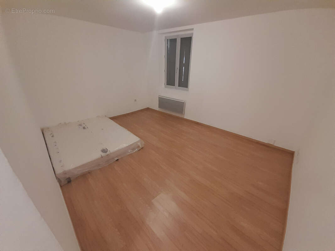 Maison à BAGNOLS-SUR-CEZE