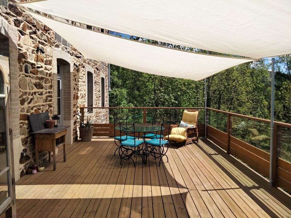 Maison à FERRIERES-SUR-SICHON