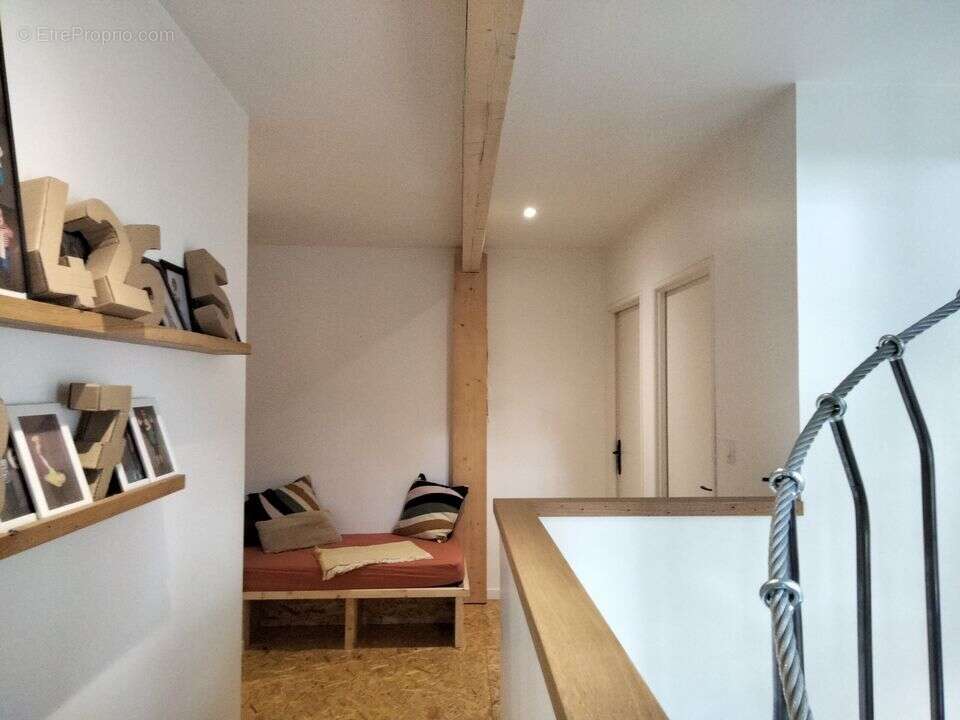 Maison à FERRIERES-SUR-SICHON