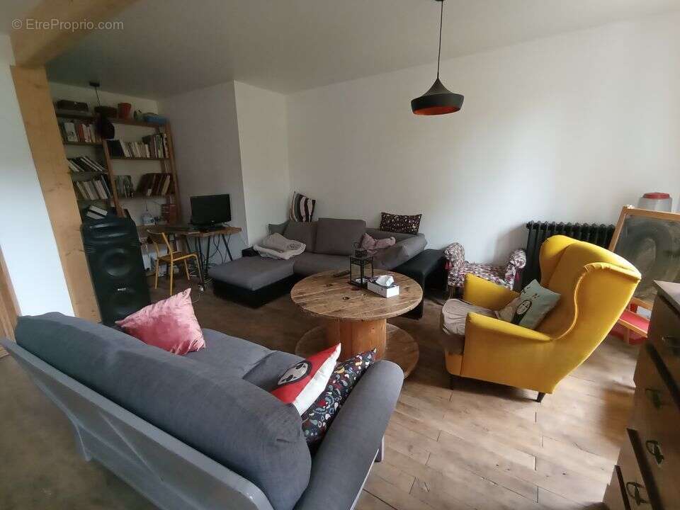 Maison à FERRIERES-SUR-SICHON