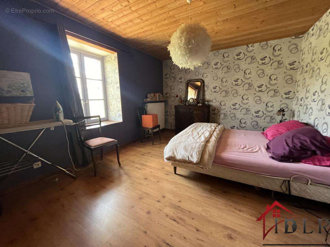 Maison à CHAUVIREY-LE-CHATEL