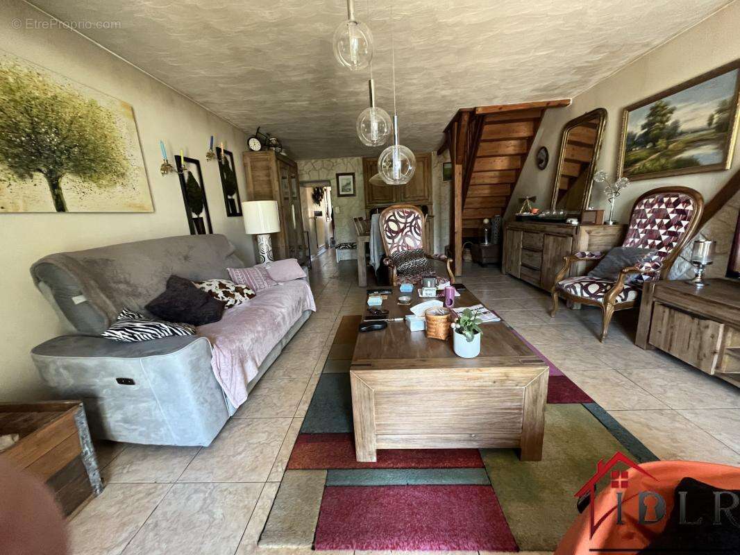 Maison à CHAUVIREY-LE-CHATEL