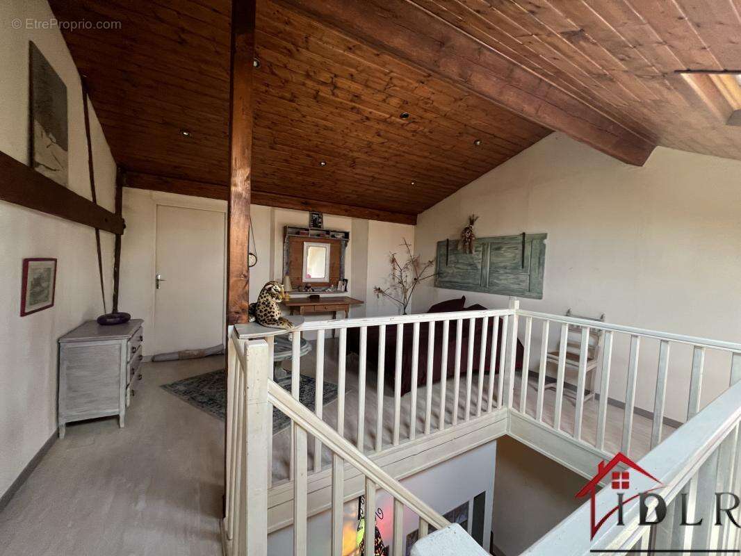 Maison à CHAUVIREY-LE-CHATEL