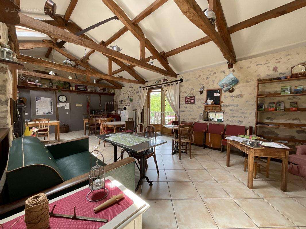 Maison à TOUR-DE-FAURE