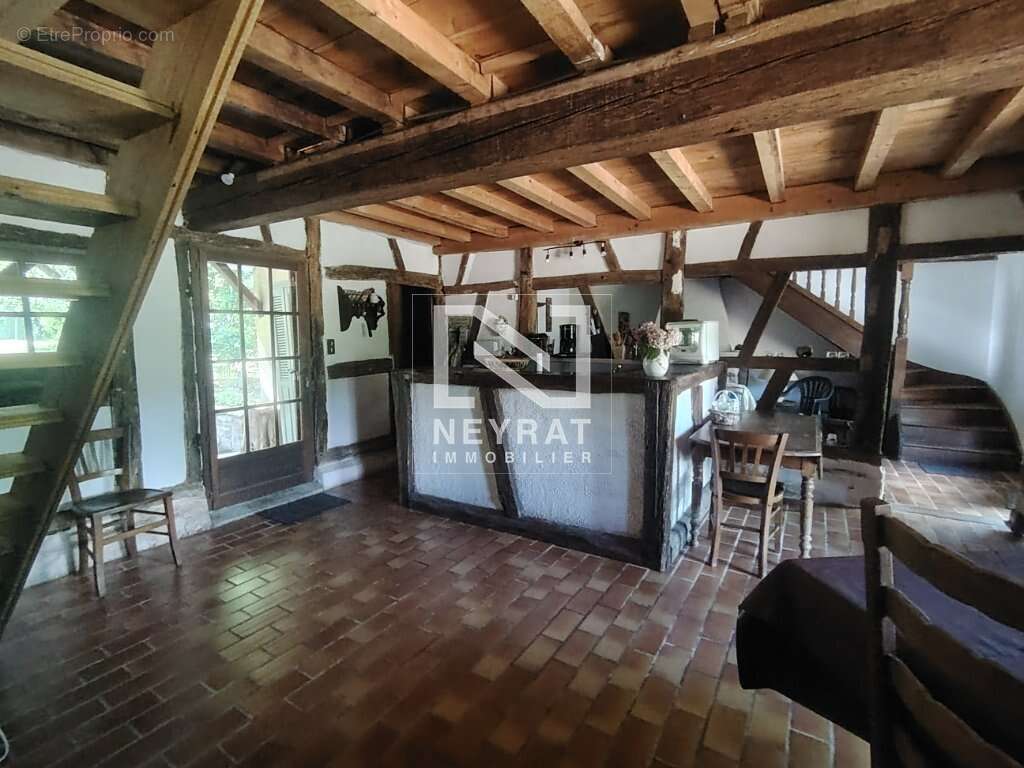 Maison à SAINT-MARTIN-EN-BRESSE