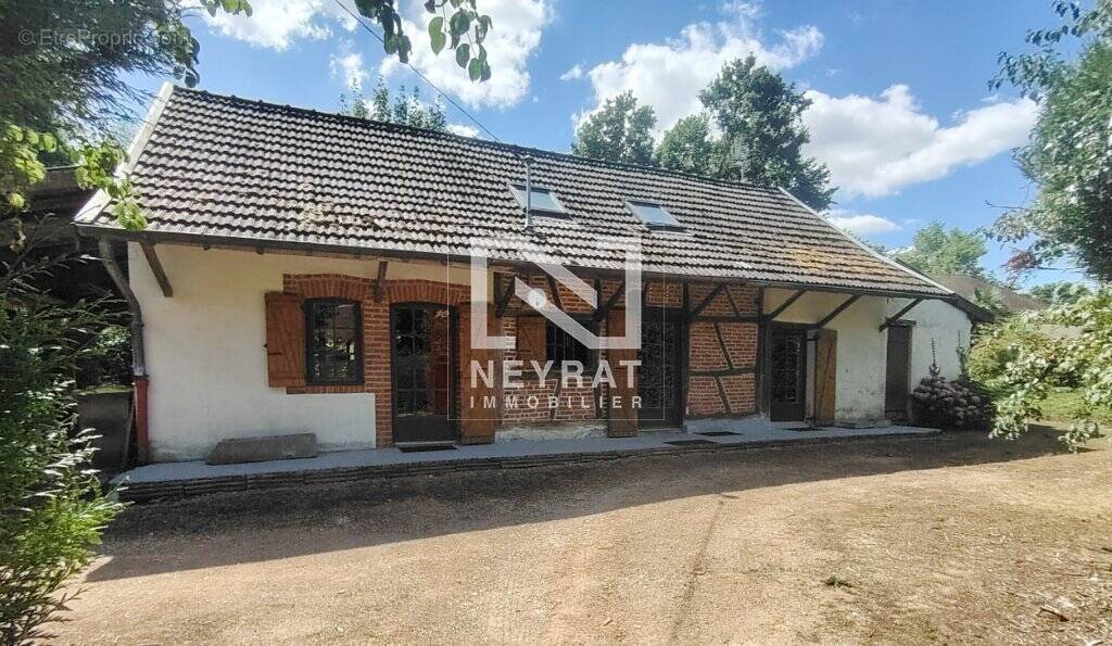 Maison à SAINT-MARTIN-EN-BRESSE