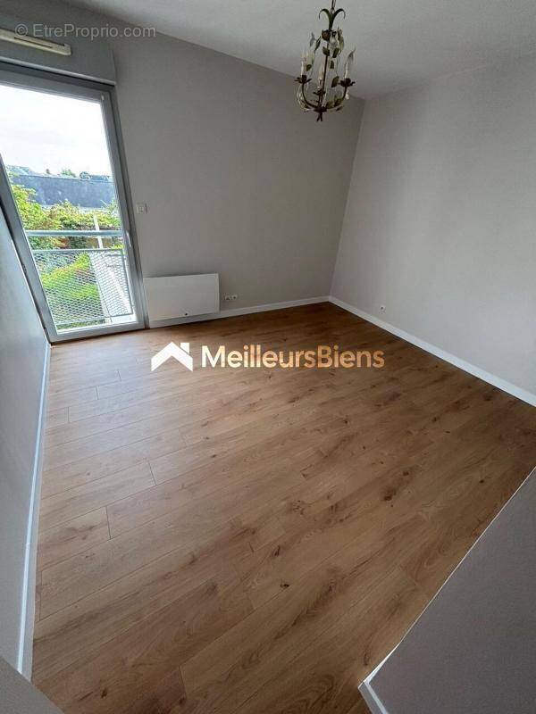 Appartement à LOUVERNE
