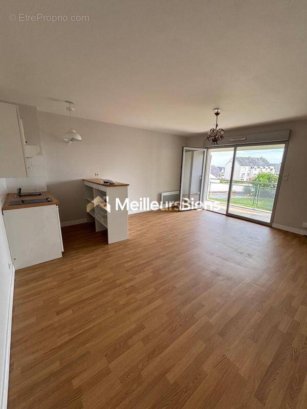 Appartement à LOUVERNE