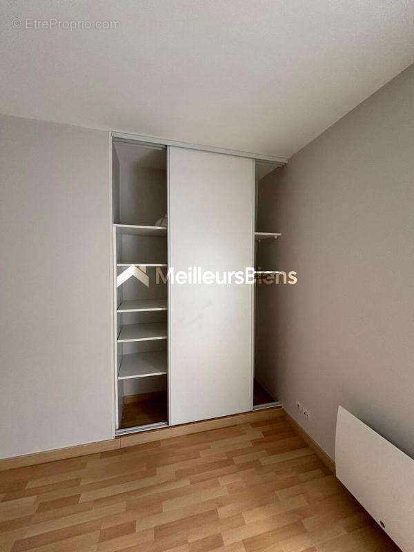 Appartement à LOUVERNE