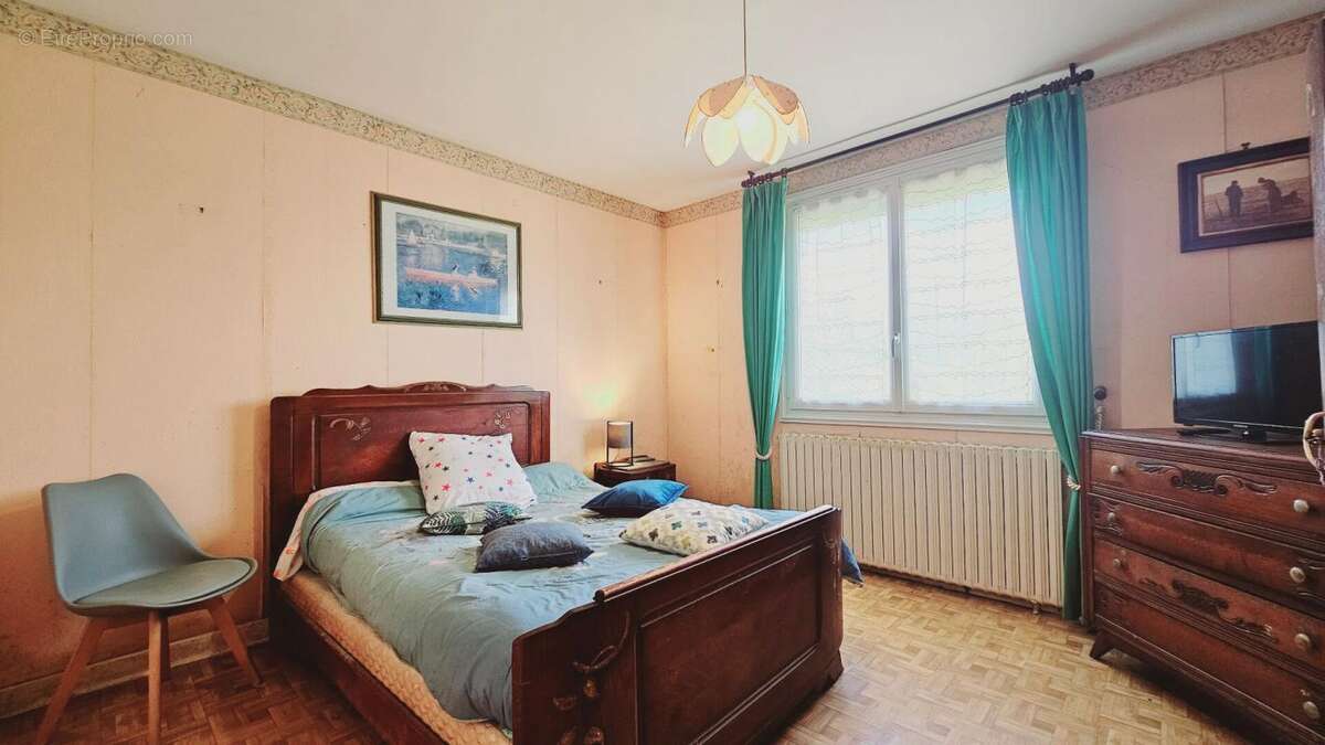 Maison à SAINT-GERMAIN-DU-PUY