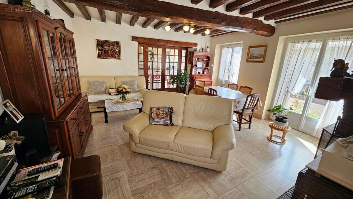 Maison à GARANCIERES