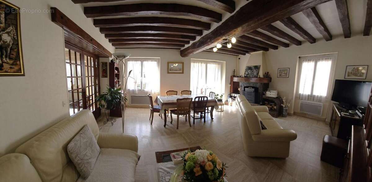 Maison à GARANCIERES