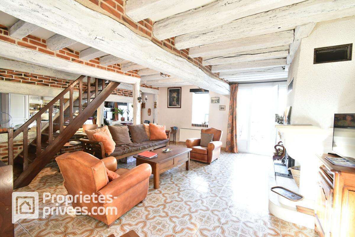 Maison à VIGNOUX-SUR-BARANGEON