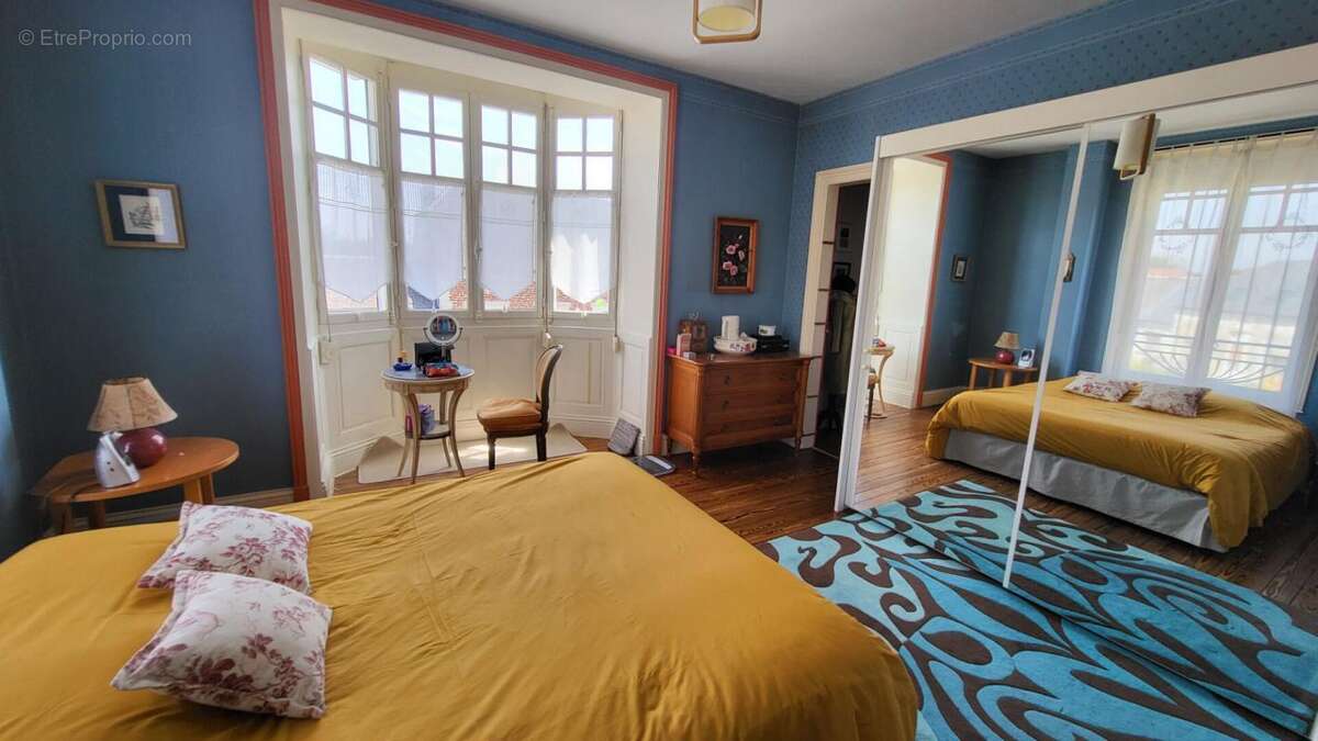 Maison à SAINT-QUENTIN